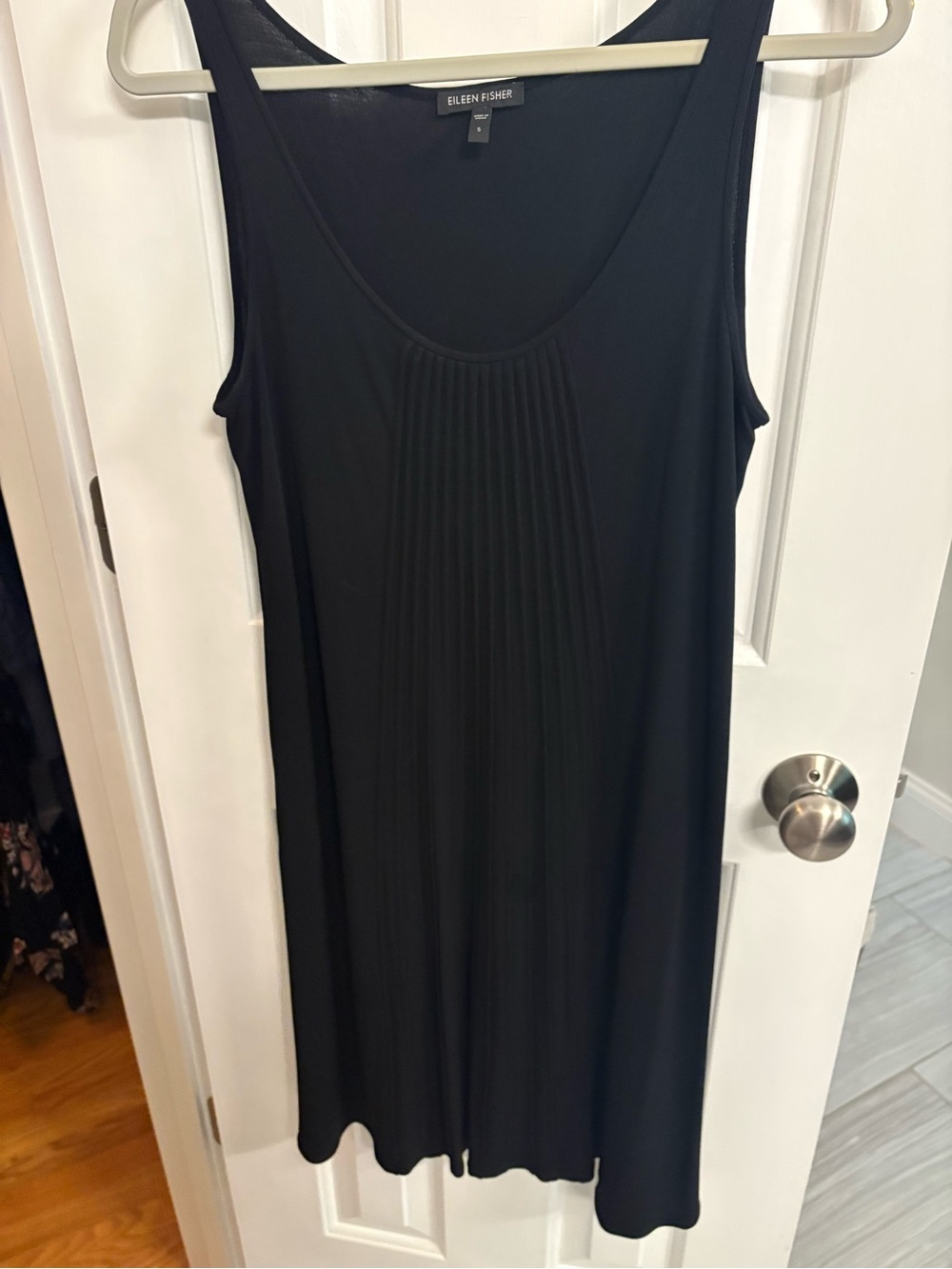 Eileen Fisher Black Sleeveless Pleated Front Dress